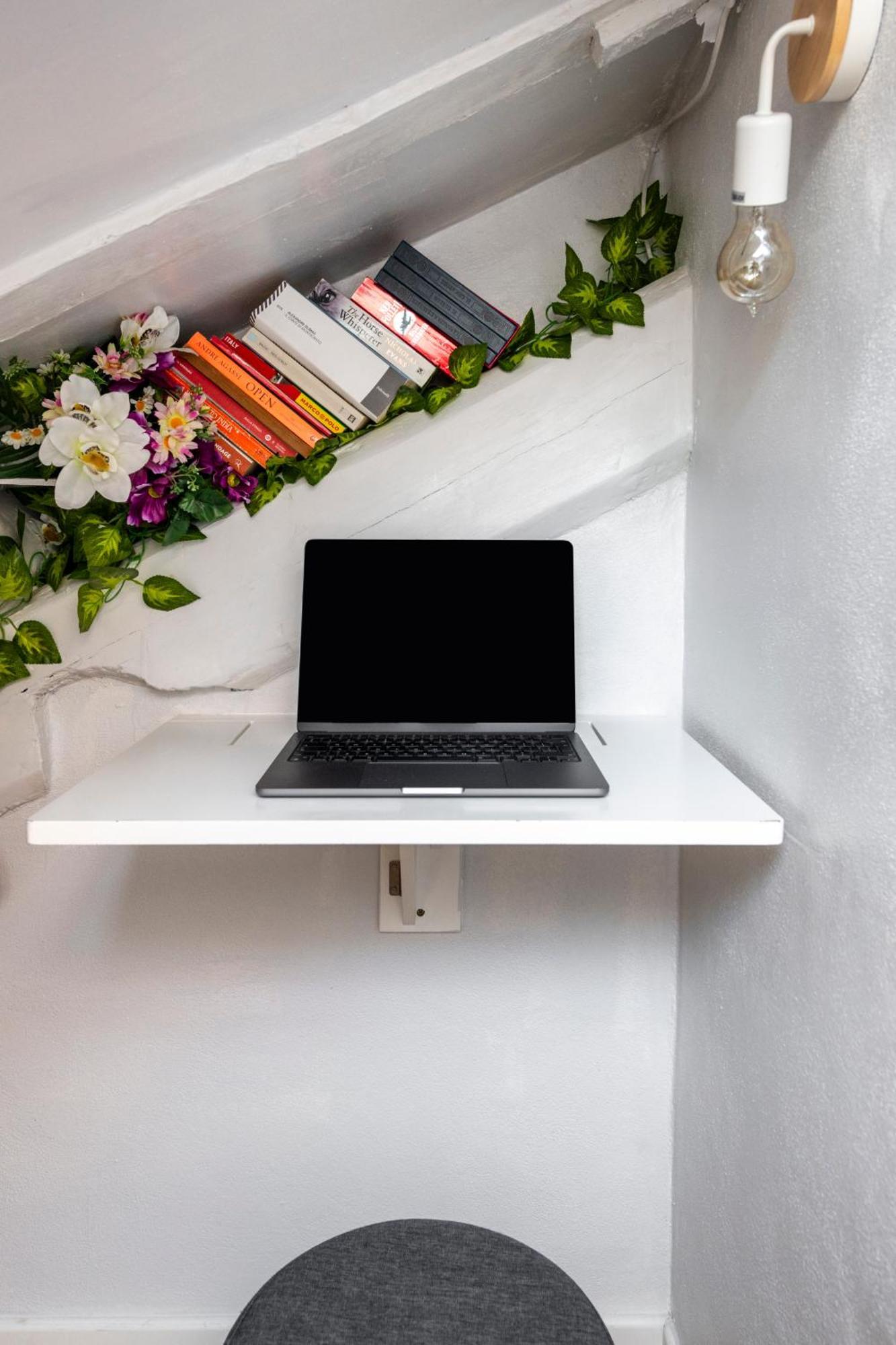 Bright Mini Studio In The Heart Of Milan Room photo